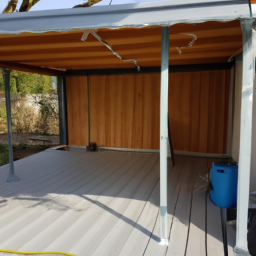 Créer une atmosphère méditerranéenne avec une pergola en fer forgé Romainville